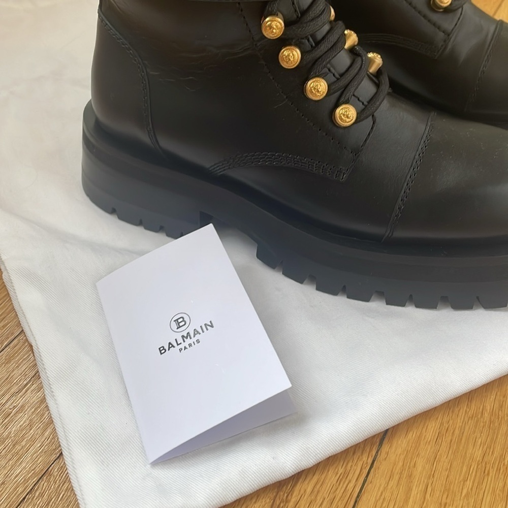 NWT Balmain Paris Ranger Army ankle boots black leather golden hardware - 36 - Picture 9 of 9